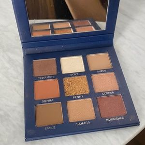 Beautycounter Classic eyeshadow pallet